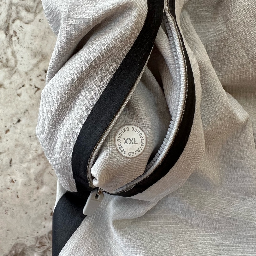 Lululemon Men's Surge Lined Lightweight White Athletic Shorts 6” Zip Pocket, XXL - Picture 8 of 9